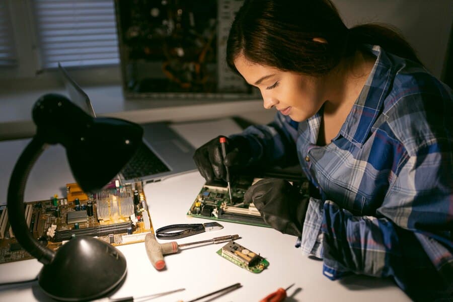 Diploma in Mechanical Engineering